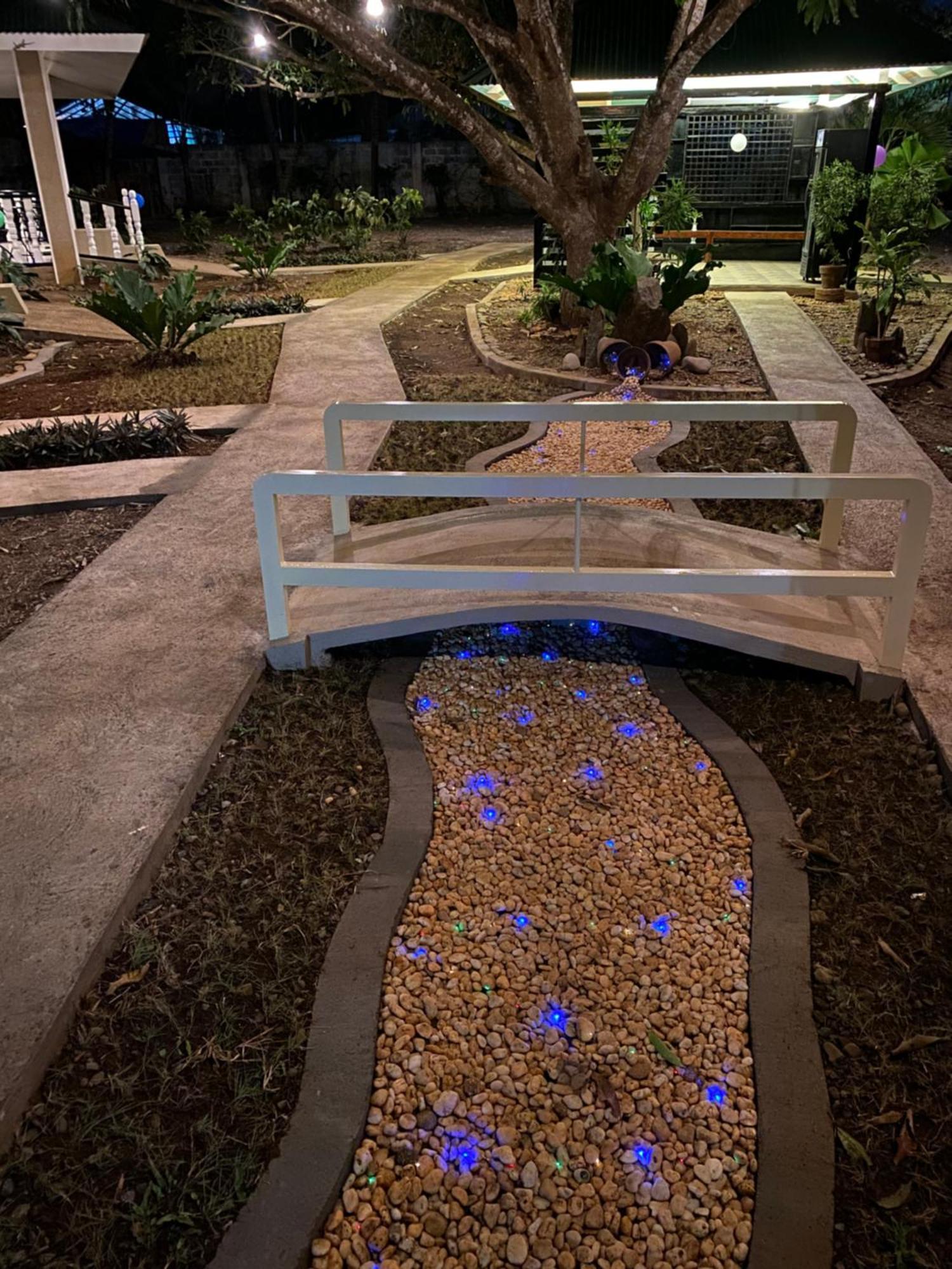 Ls Garden Villa Puerto Princesa Ngoại thất bức ảnh