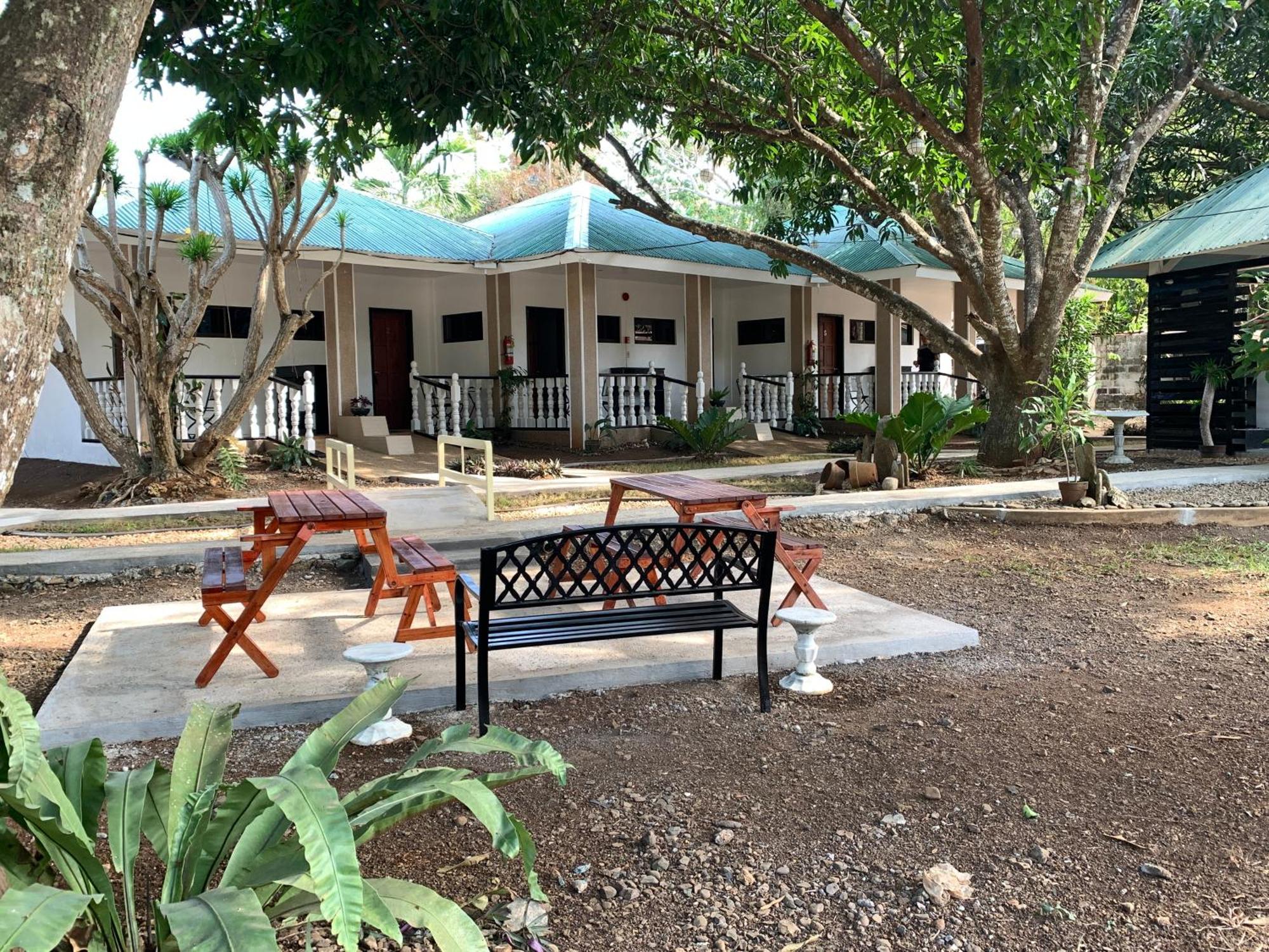 Ls Garden Villa Puerto Princesa Ngoại thất bức ảnh